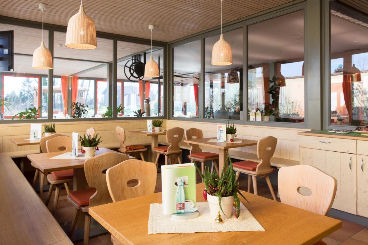 Jufa Hotel Weinviertel - Eselsmuehle Seefeld-Kadolz Extérieur photo